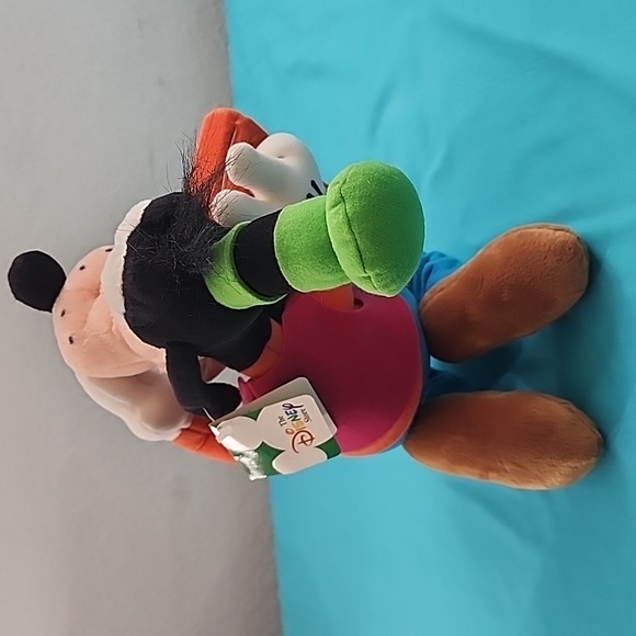 NWT Disney Plush Goofy Picture Frame - Picture 2 of 8